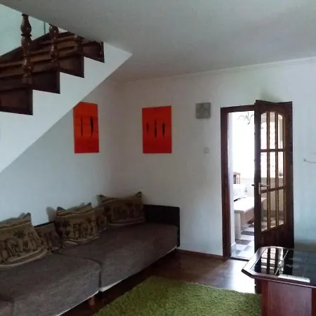 Apartment Aliz *