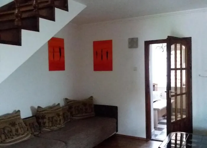 Apartment Aliz *